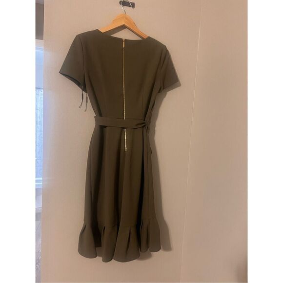 Calvin Klein Women's 6 Ruffle Hem Wrap Dress Solid Olive Green Flounce Cocktial - Picture 9 of 12